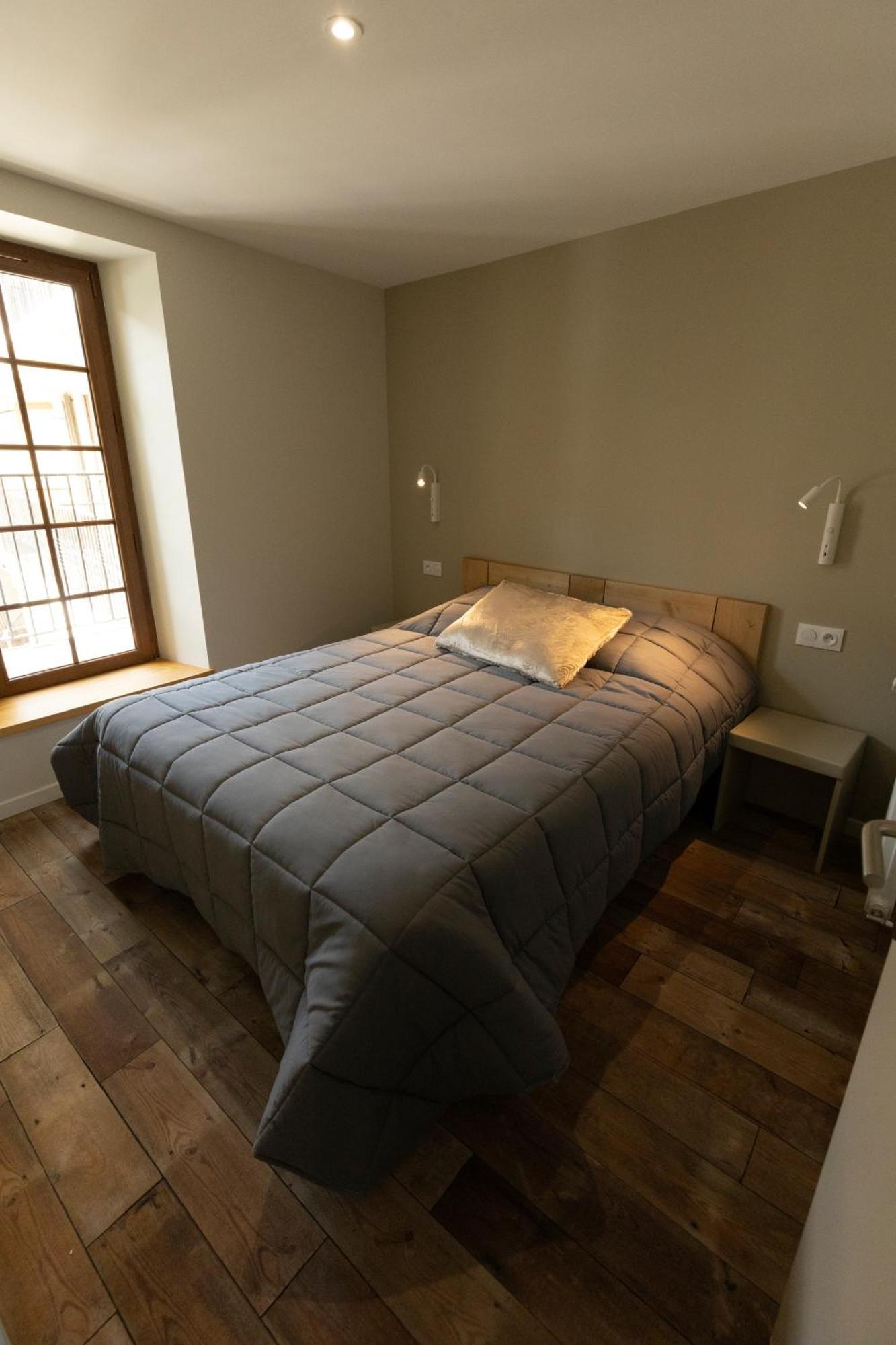 Hotel Le Coq D'Or Les Angles  Bagian luar foto