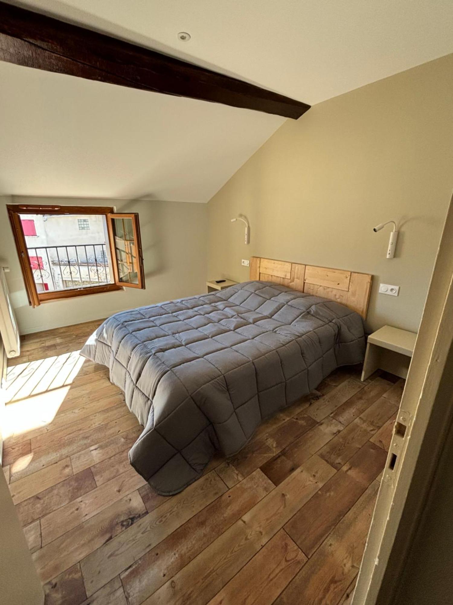 Hotel Le Coq D'Or Les Angles  Bagian luar foto